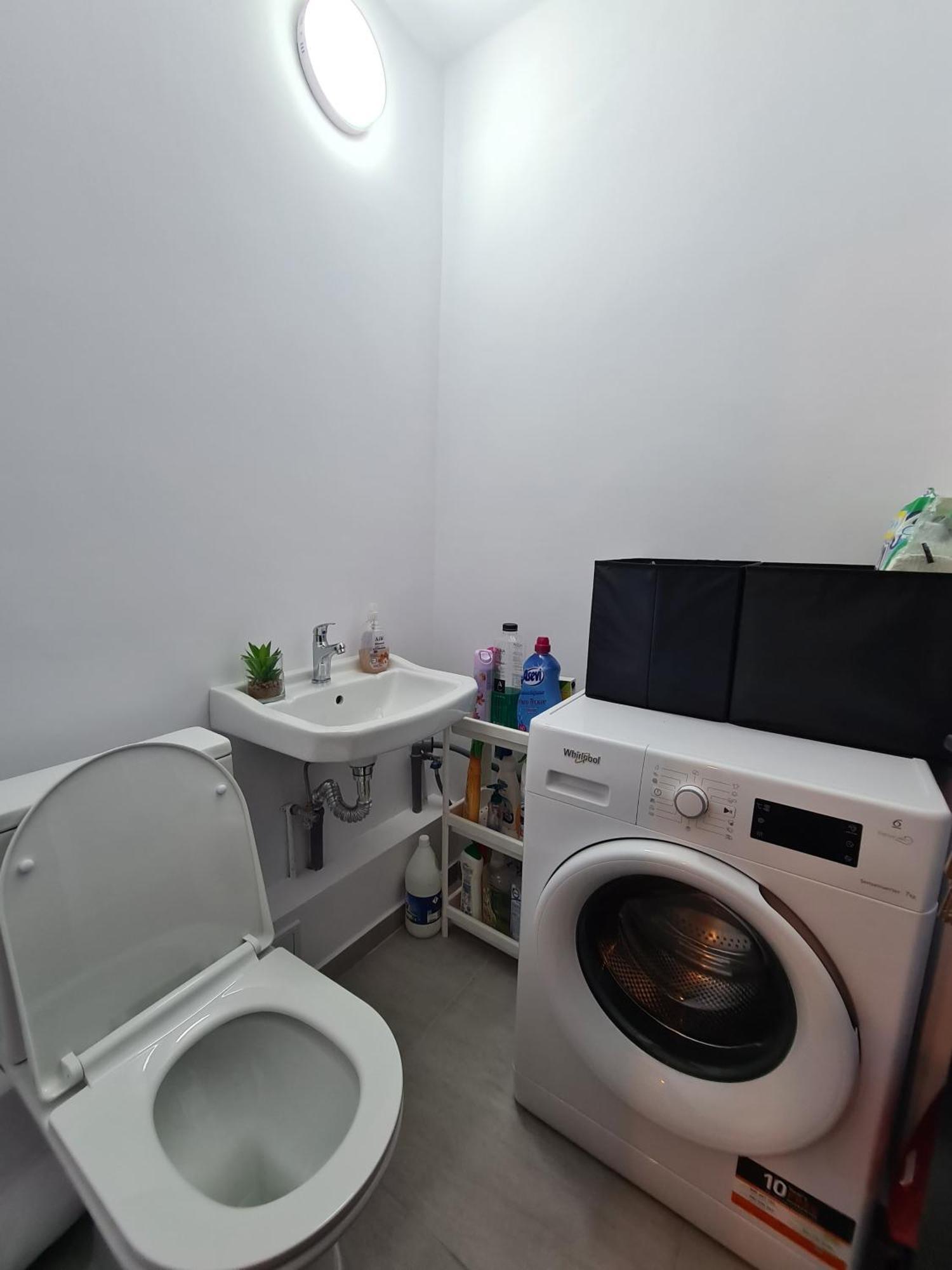Apartment In Dristor Area Bucureşti Ngoại thất bức ảnh